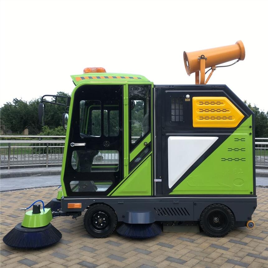 戰(zhàn)神四輪道路清掃車2300Z  桐鄉(xiāng)工廠物業(yè)學(xué)校保潔掃地機(jī)哪里買